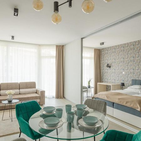 Párizs Garden Hotel Debrecen Esterno foto